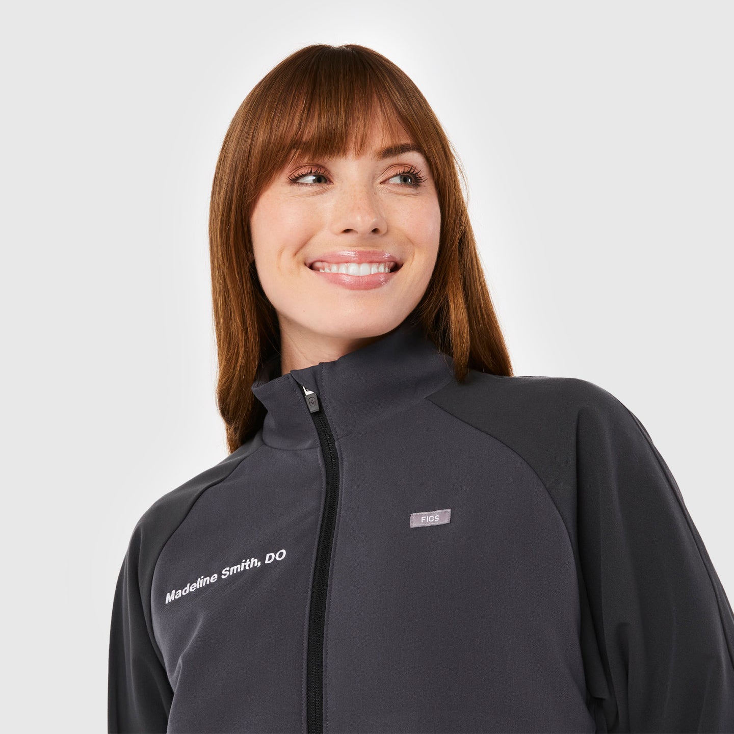 Women’s Sydney Scrub Jacket Charcoal · FIGS