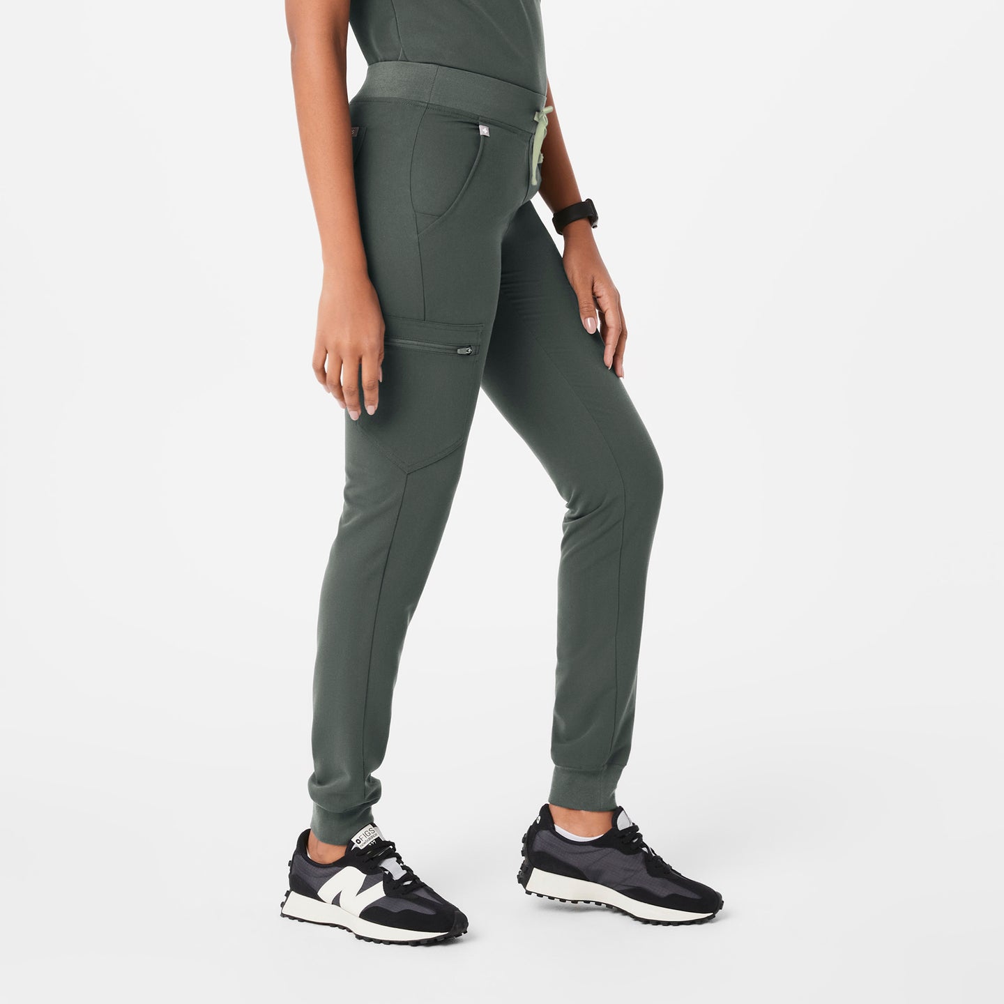 Women's Zamora Jogger Scrub Pants™ Bonsai · FIGS