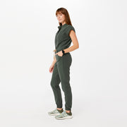 https://cdn.shopify.com/s/files/1/0139/8942/files/Q4_2023_11_MOSS_RAFAELAJUMPSUIT_FULLBODY4_W_MELANIE_895_new.jpg?v=1736964555
