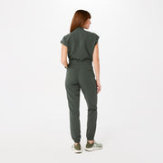 https://cdn.shopify.com/s/files/1/0139/8942/files/Q4_2023_11_MOSS_RAFAELAJUMPSUIT_FULLBODY4_W_MELANIE_901.jpg?v=1705439339