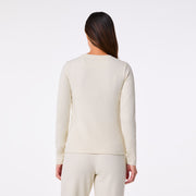 https://cdn.shopify.com/s/files/1/0139/8942/files/Q4_2024_10_ANTIQUEWHITE_WAFFLECREWNECK_CHARO_672.jpg?v=1733420880