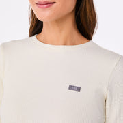 https://cdn.shopify.com/s/files/1/0139/8942/files/Q4_2024_10_ANTIQUEWHITE_WAFFLECREWNECK_CHARO_676.jpg?v=1733420880