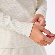 https://cdn.shopify.com/s/files/1/0139/8942/files/Q4_2024_10_ANTIQUEWHITE_WAFFLECREWNECK_CHARO_680.jpg?v=1733420880