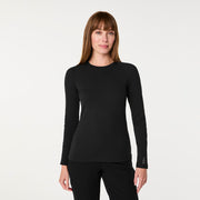 https://cdn.shopify.com/s/files/1/0139/8942/files/Q4_2024_10_BLACK_LSWAFFLEUNDERSCRUB_MELANIE_00533.jpg?v=1728338266