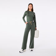 https://cdn.shopify.com/s/files/1/0139/8942/files/Q4_2024_10_MOSS_RIBBEDUNDERSCRUB_CHARO_935.jpg?v=1731971538