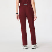 https://cdn.shopify.com/s/files/1/0139/8942/files/Q4_2024_11_BURGUNDY_HWDOWA_MELANIE_0906_406acb19-e587-4591-bbfe-68809158cd4e.jpg?v=1734025199
