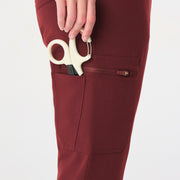 https://cdn.shopify.com/s/files/1/0139/8942/files/Q4_2024_11_BURGUNDY_HWDOWA_MELANIE_0911_6a828102-d78c-449c-bfa2-8274201c9c02.jpg?v=1734025199