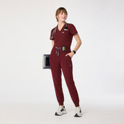 https://cdn.shopify.com/s/files/1/0139/8942/files/Q4_2024_11_BURGUNDY_HWUMANJOGGER_MELANIE_0977.jpg?v=1734027493