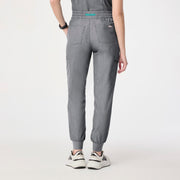 https://cdn.shopify.com/s/files/1/0139/8942/files/Q4_2024_11_GRAPHITE_HWUMANJOGGER_MELANIE_1189_349deb7a-2f38-4028-85c6-83c90d18fe3f.jpg?v=1734030556