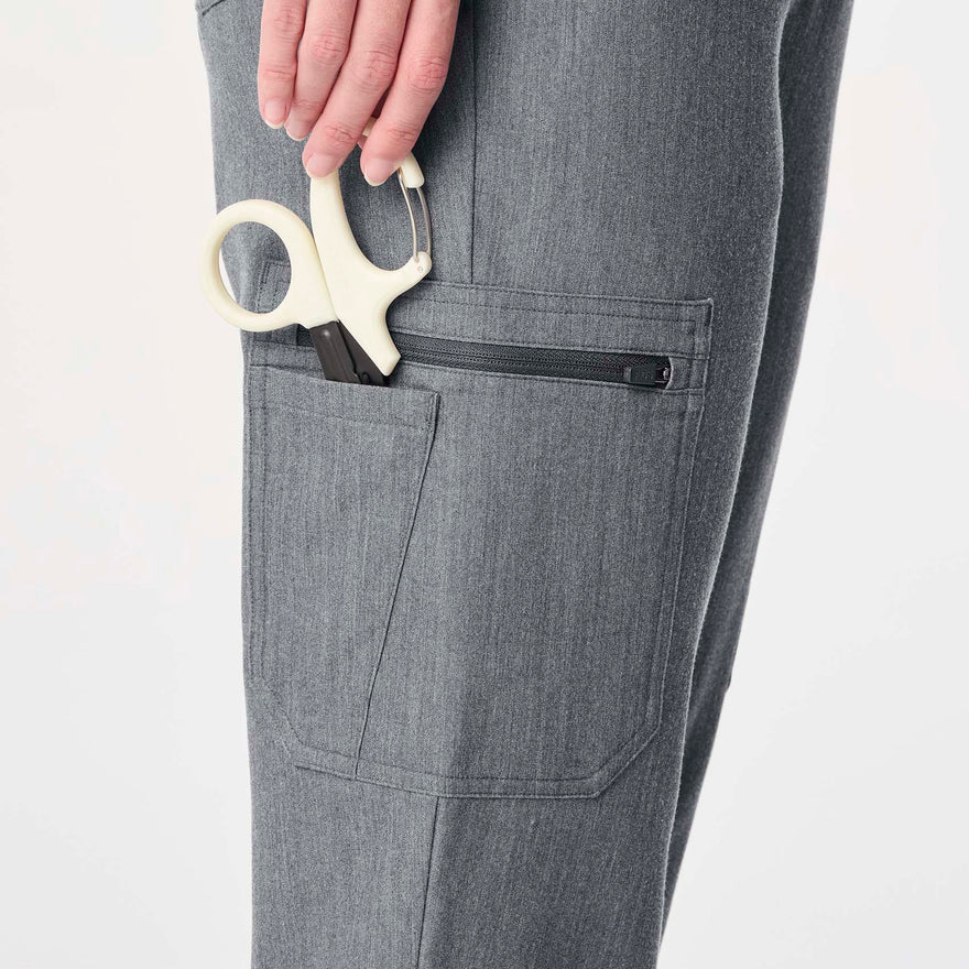 Women’s High Waisted Uman Relaxed Jogger Scrub Pants - Graphite · FIGS