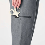 https://cdn.shopify.com/s/files/1/0139/8942/files/Q4_2024_11_GRAPHITE_HWUMANJOGGER_MELANIE_1194_badd7a1b-5e07-464e-bc12-03ea1b28dccc.jpg?v=1734030553
