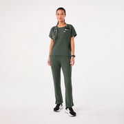 https://cdn.shopify.com/s/files/1/0139/8942/files/Q4_2024_11_MOSS_ARUATOP_CHARO_148.jpg?v=1735842428