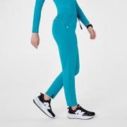 https://cdn.shopify.com/s/files/1/0139/8942/files/Q4_2024_11_TEAL_ALVAHIGHWAISTED_MADI_1656.jpg?v=1736357835