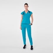 https://cdn.shopify.com/s/files/1/0139/8942/files/Q4_2024_11_TEAL_TIVOLISLIM_MADI_1570.jpg?v=1736360766