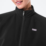 https://cdn.shopify.com/s/files/1/0139/8942/files/Q4_2024_12_BLACK_SYDNEY2_0_MADI_1131.jpg?v=1736290354