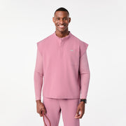 https://cdn.shopify.com/s/files/1/0139/8942/files/Q4_2024_12_CHALKPINK_ANDESRELAXEDSCRUBTOP_TERRANCE_0676.jpg?v=1736438650