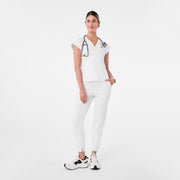 https://cdn.shopify.com/s/files/1/0139/8942/files/Q4_2024_12_OPTICWHITE_TIVOLISLIM_MADI_849.jpg?v=1736360643