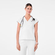 https://cdn.shopify.com/s/files/1/0139/8942/files/Q4_2024_12_OPTICWHITE_TIVOLISLIM_MADI_851.jpg?v=1736841783
