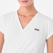 https://cdn.shopify.com/s/files/1/0139/8942/files/Q4_2024_12_OPTICWHITE_TIVOLISLIM_MADI_884.jpg?v=1736360643