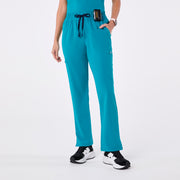 https://cdn.shopify.com/s/files/1/0139/8942/files/Q4_2024_12_TEAL_HWDOWA_CHARO_1004_5cf5bd05-ec83-4524-96fb-87a126d0c8be.jpg?v=1736359260