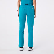 https://cdn.shopify.com/s/files/1/0139/8942/files/Q4_2024_12_TEAL_HWDOWA_CHARO_1031_33f3d722-28e5-412f-9b47-8eec269034a4.jpg?v=1736359147