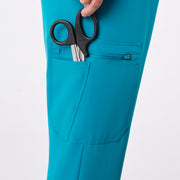 https://cdn.shopify.com/s/files/1/0139/8942/files/Q4_2024_12_TEAL_HWDOWA_CHARO_1035_5d8c0fcf-2651-426c-a9c9-6f648508d034.jpg?v=1736359147