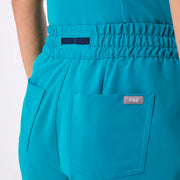 https://cdn.shopify.com/s/files/1/0139/8942/files/Q4_2024_12_TEAL_HWDOWA_CHARO_1047_e3736c0c-5b34-4e12-a296-6b9463593337.jpg?v=1736359147