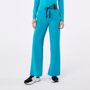 https://cdn.shopify.com/s/files/1/0139/8942/files/Q4_2024_12_TEAL_ISABELLAWIDELEG_CHARO_1152_5fc5562b-a395-4411-b7ea-6211ba44a36b.jpg?v=1739903698