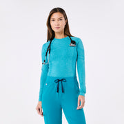 https://cdn.shopify.com/s/files/1/0139/8942/files/Q4_2024_12_TEAL_SALTA_CHARO_1371.jpg?v=1736361725