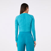 https://cdn.shopify.com/s/files/1/0139/8942/files/Q4_2024_12_TEAL_SALTA_CHARO_1386.jpg?v=1736361725