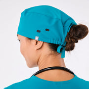 https://cdn.shopify.com/s/files/1/0139/8942/files/Q4_2024_12_TEAL_SCRUBCAP_CHARO_1554.jpg?v=1736439720