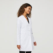 https://cdn.shopify.com/s/files/1/0139/8942/files/Womens-Bellevue-Slim-Long-Lab-Coat_3.jpg?v=1692994151