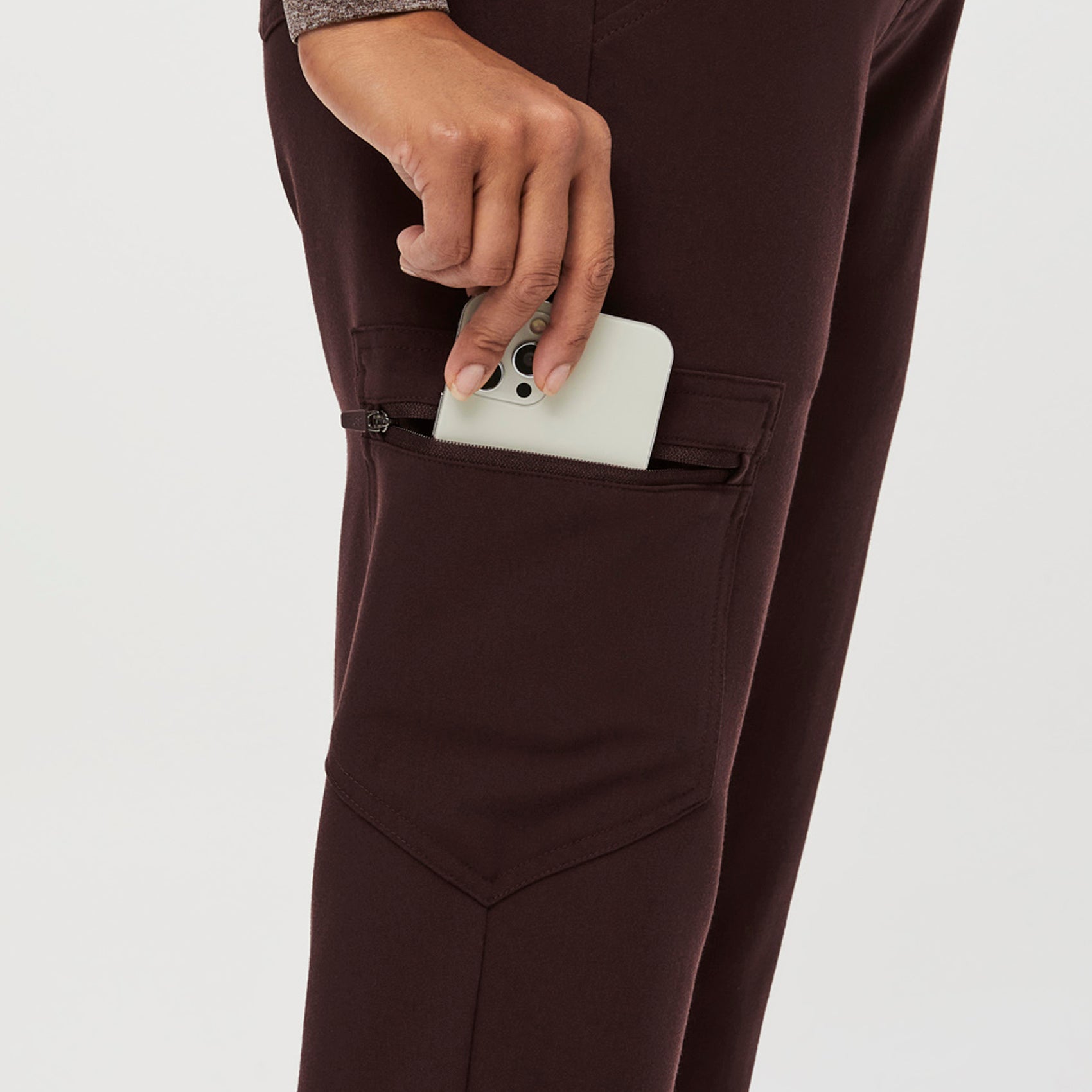 https://cdn.shopify.com/s/files/1/0139/8942/files/Womens-BestSellerKit-Espresso-8.jpg?v=1695939654