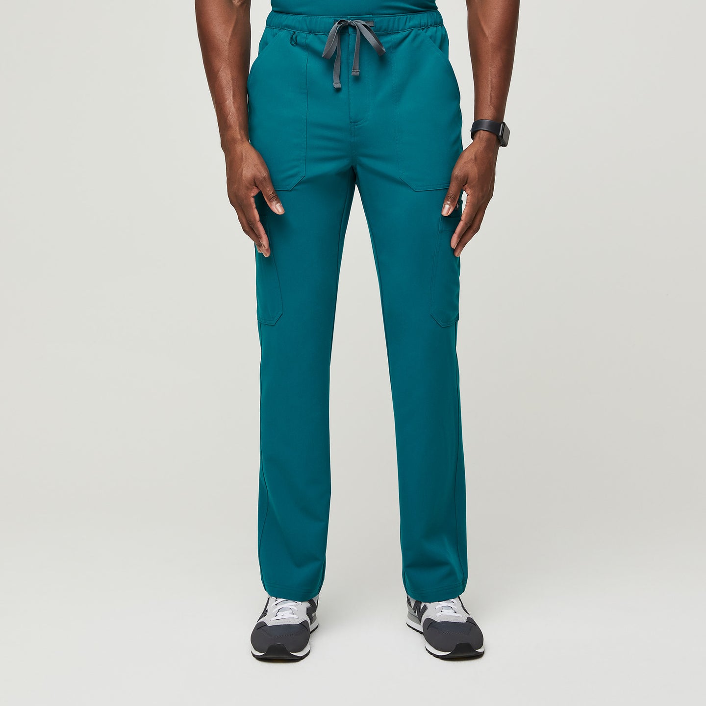 Men's Cairo™ Cargo Scrub Trousers · FIGS