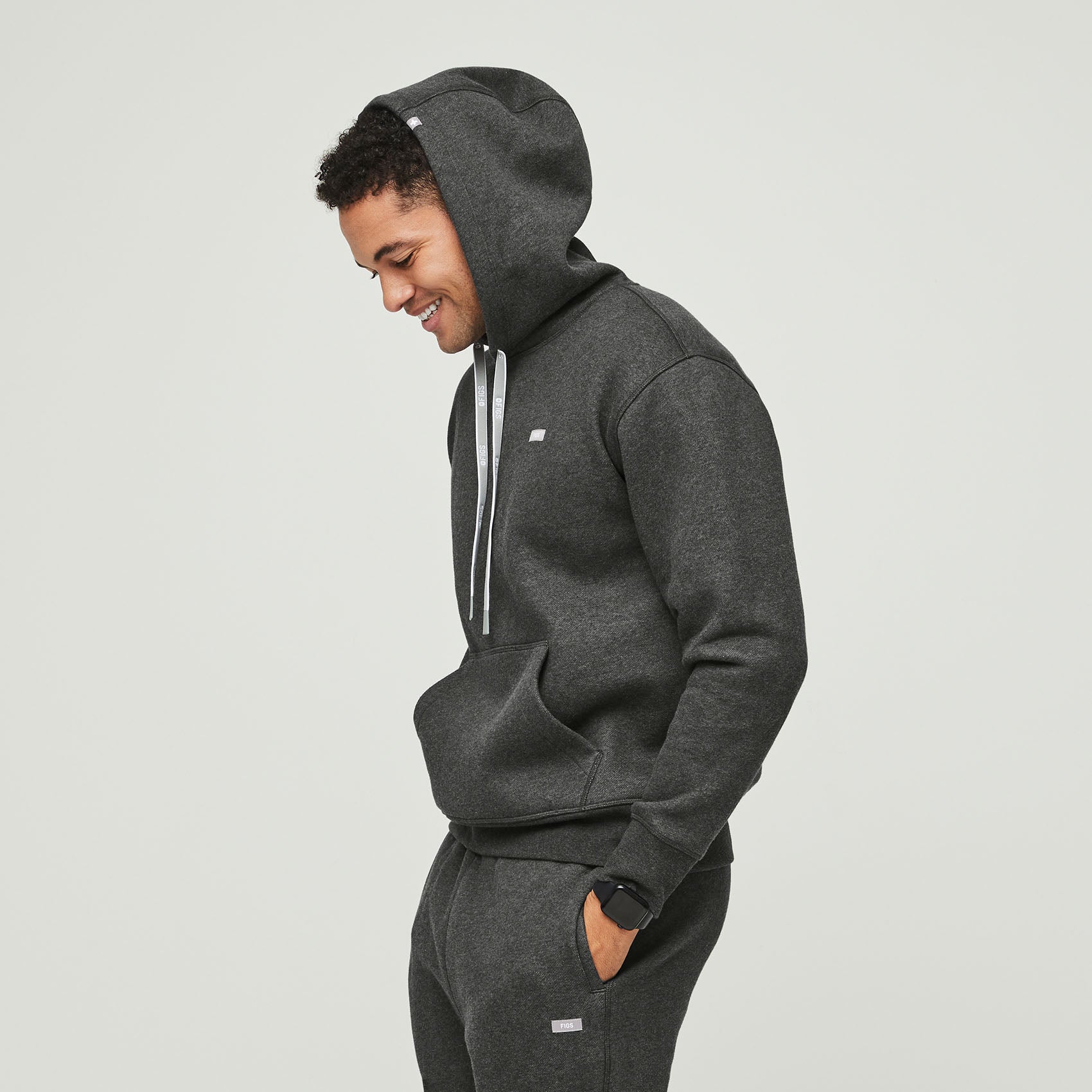 https://cdn.shopify.com/s/files/1/0139/8942/products/Men-Off-Shift-Loungewear-Sweatshirt-HTR-charcoal-3.jpg?v=1646100026