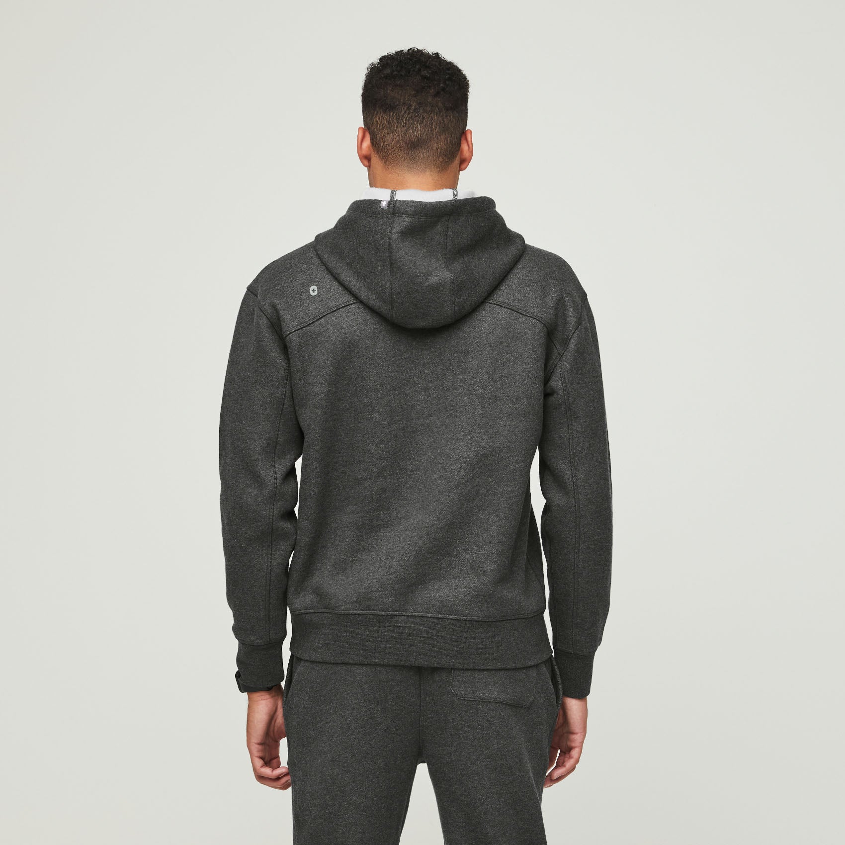 https://cdn.shopify.com/s/files/1/0139/8942/products/Men-Off-Shift-Loungewear-Sweatshirt-HTR-charcoal-4.jpg?v=1646100026