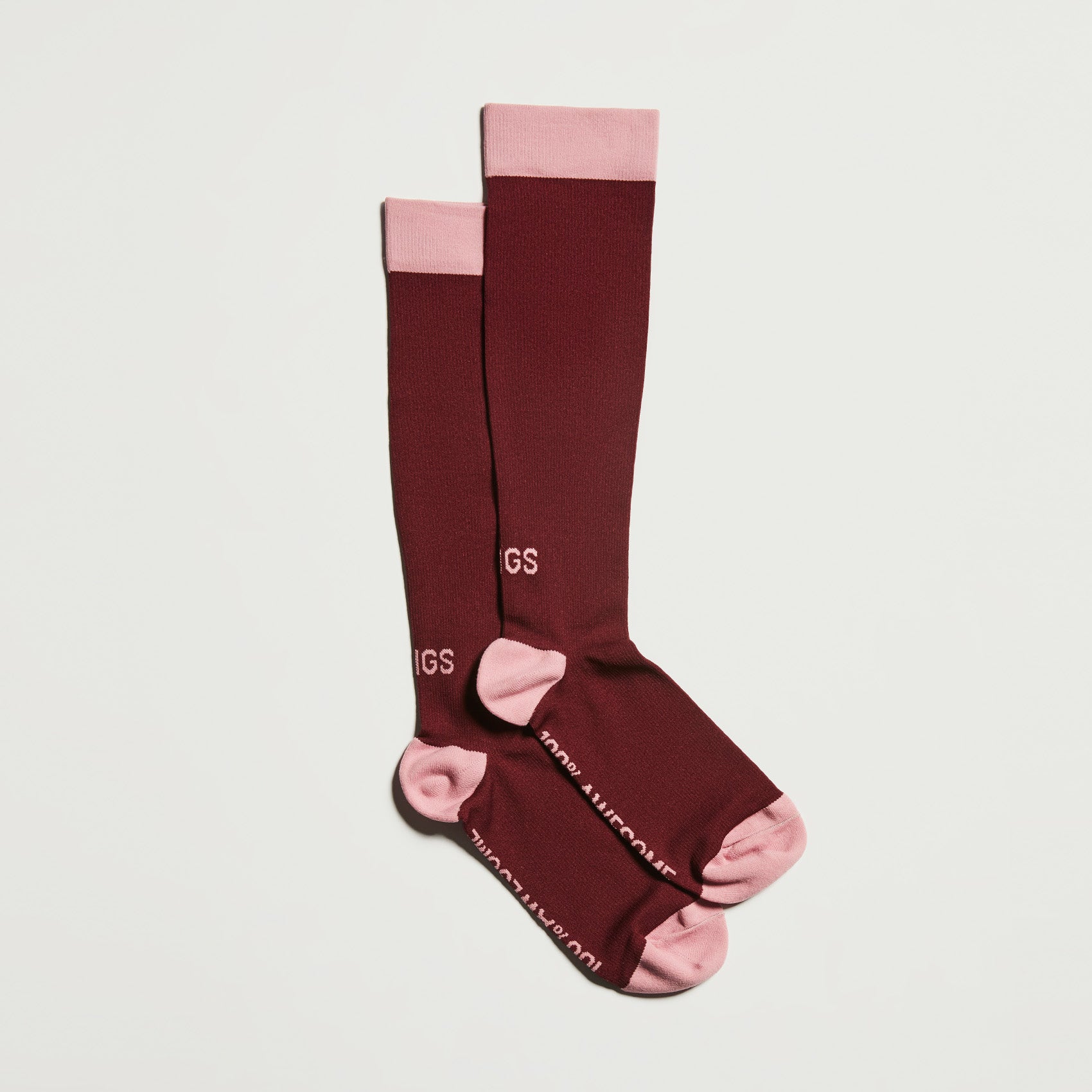 https://cdn.shopify.com/s/files/1/0139/8942/products/Men-Solid-Burgundy-Compression-1.jpg?v=1629740895