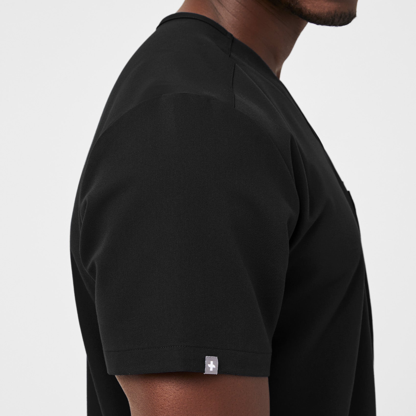 https://cdn.shopify.com/s/files/1/0139/8942/products/Mens-BestSellerKit-Black-4.jpg?v=1675804170