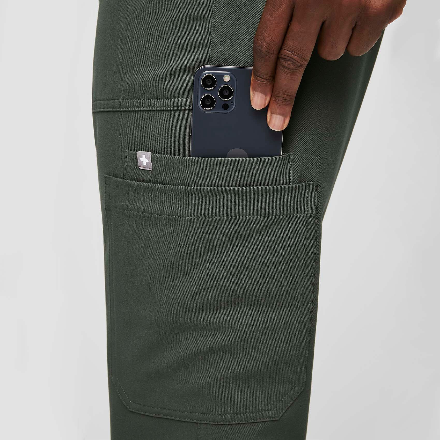 Men's Cairo Cargo Scrub Pants™ Moss · FIGS