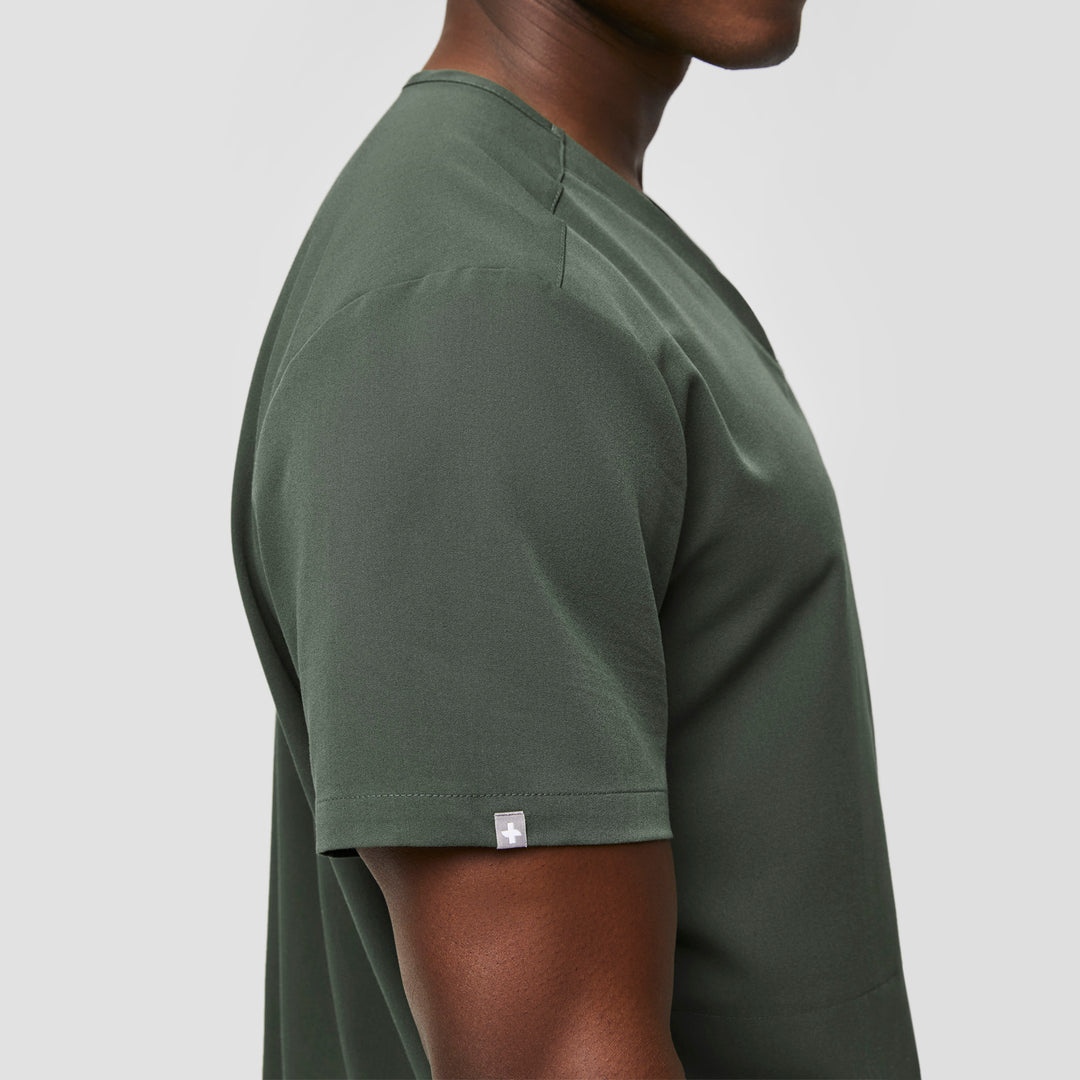 Men's Chisec ThreePocket Scrub Top™ Moss · FIGS