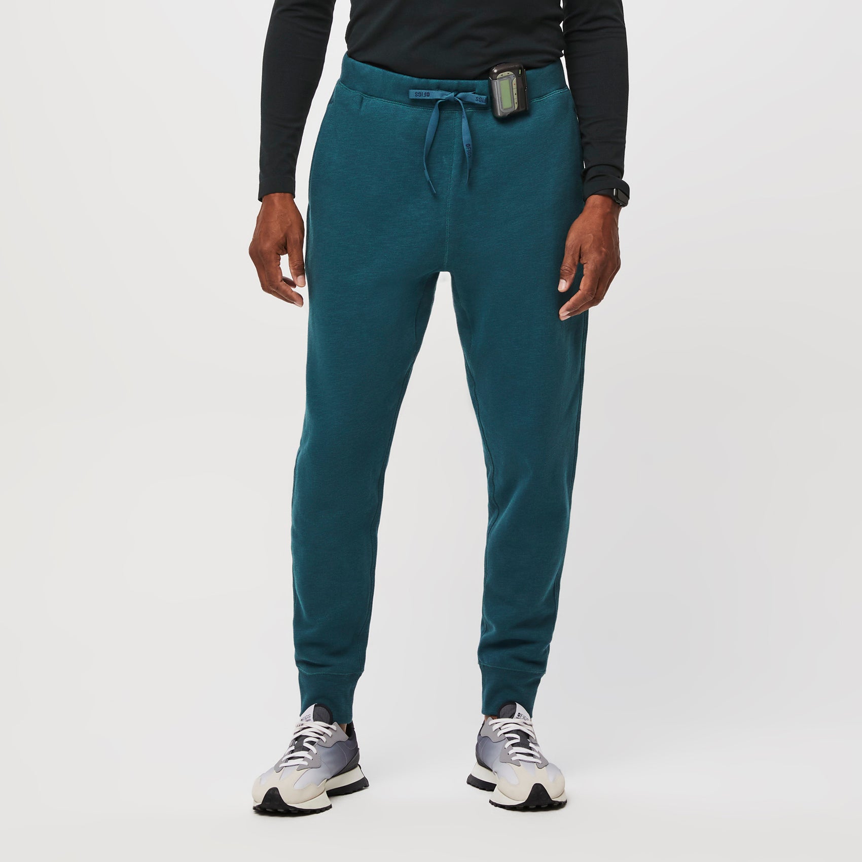 Joggers vs Sweatpants: Differences You Need to Understand – Harbour 9
