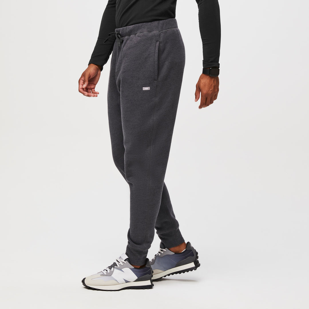 Men’s OffShift™ Jogger Sweatpant Charcoal · FIGS
