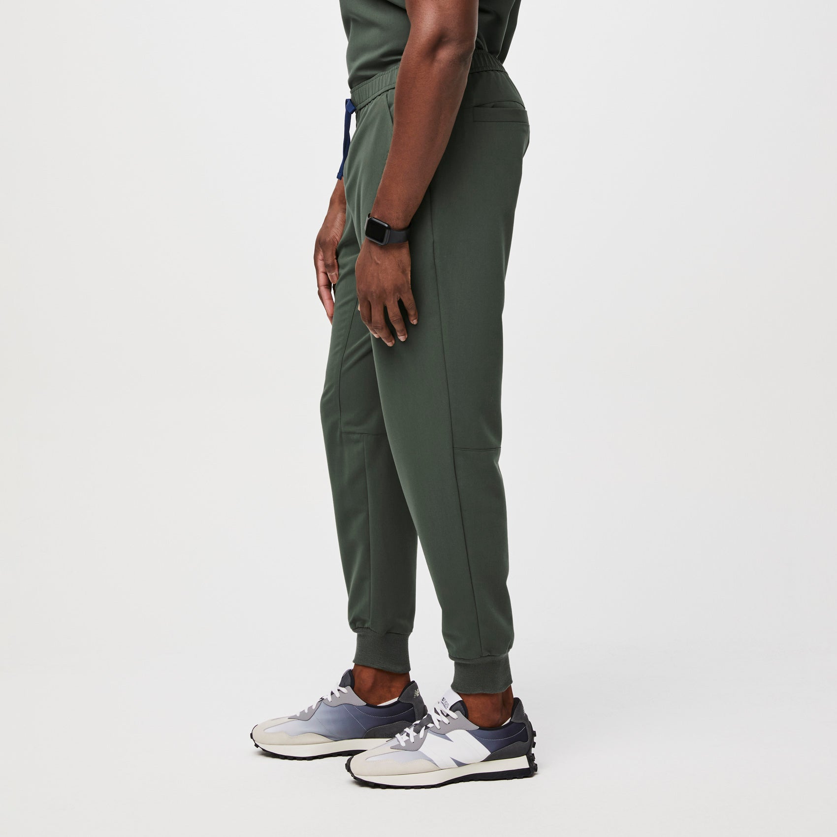 https://cdn.shopify.com/s/files/1/0139/8942/products/Mens-Tansen-Moss-M-3.jpg?v=1665438587
