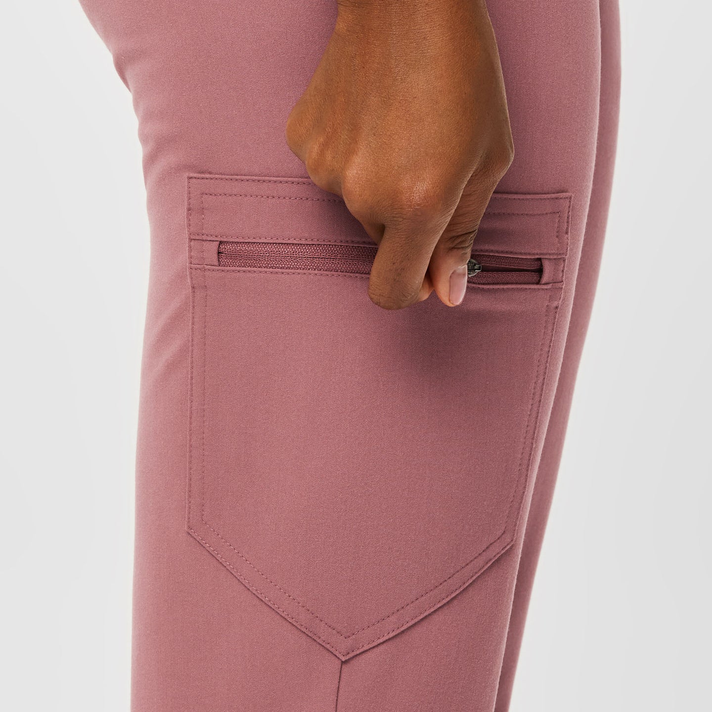 Women’s High Waisted Zamora Jogger Scrub Pants™ Mauve · FIGS
