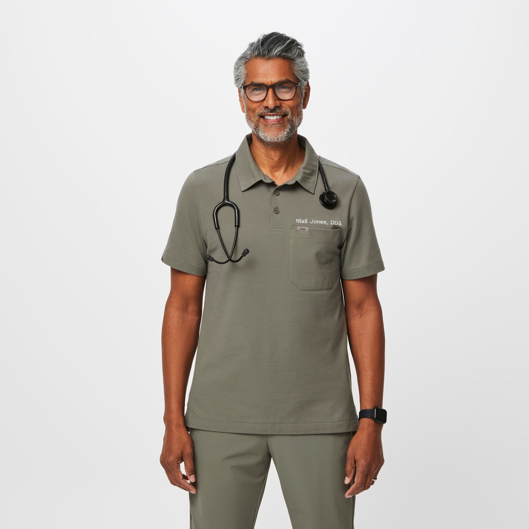 https://cdn.shopify.com/s/files/1/0139/8942/products/Q1_2022_12_MULLEDBASIL_SLIMTECHNICALPIQUEPOLO_M_MOOSE_16367.jpg?v=1680542568