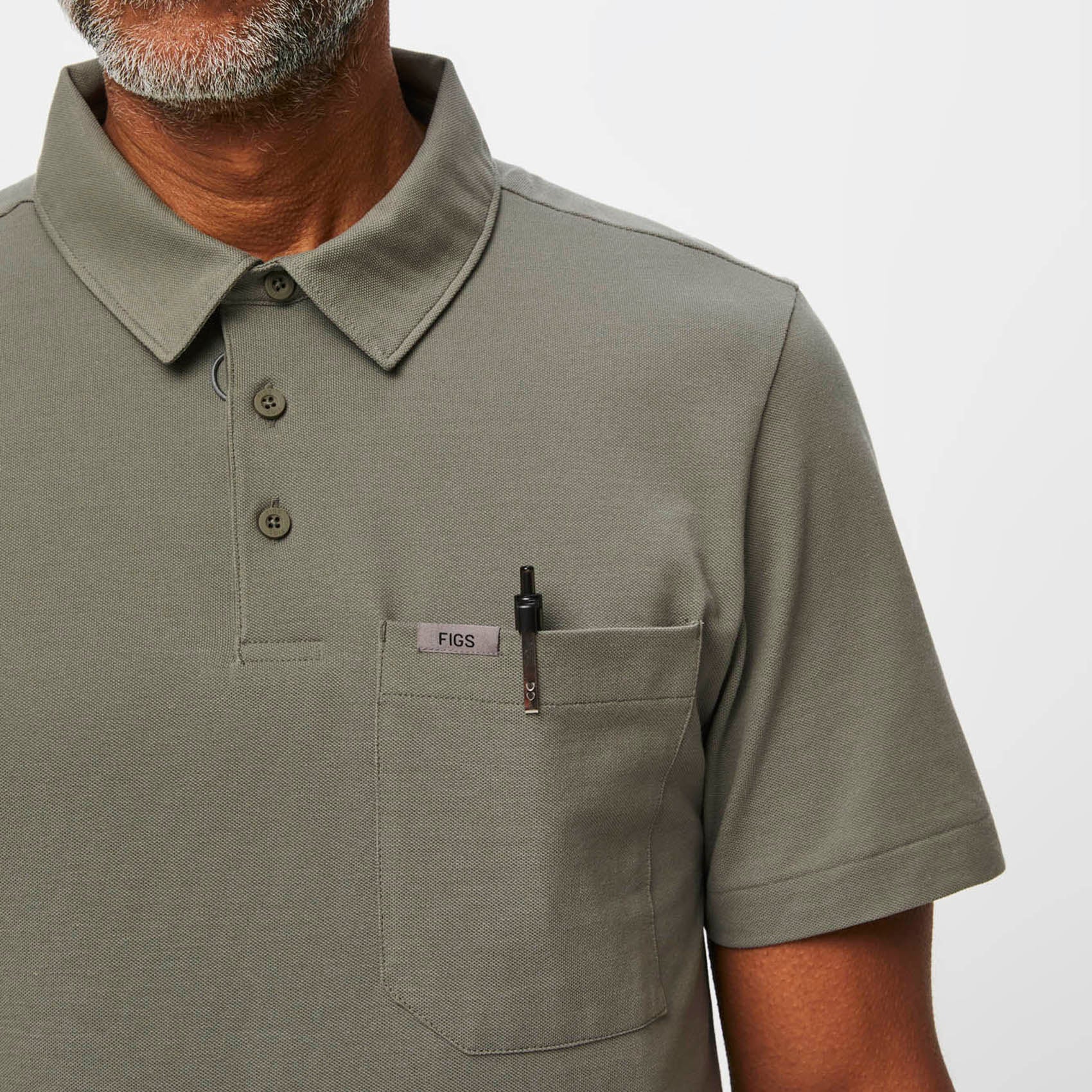 https://cdn.shopify.com/s/files/1/0139/8942/products/Q1_2022_12_MULLEDBASIL_SLIMTECHNICALPIQUEPOLO_M_MOOSE_16393.jpg?v=1680542568