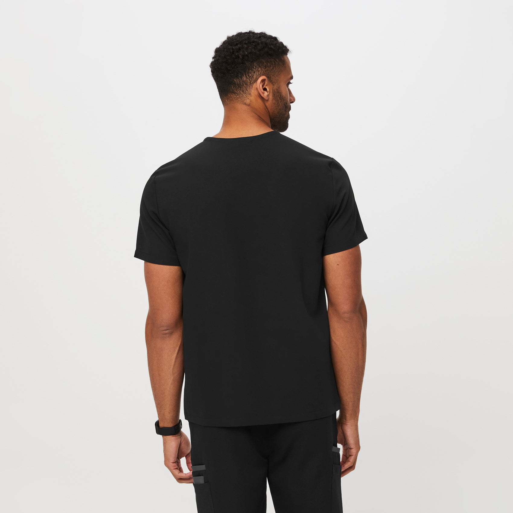 https://cdn.shopify.com/s/files/1/0139/8942/products/Q1_2023_01_BLACK_DOUBLE-DUTY-LEON_M_GABE_20175.jpg?v=1681344780