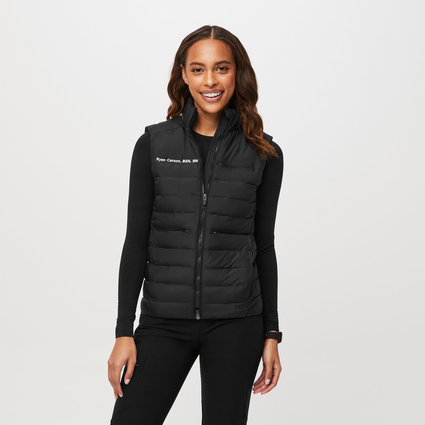 Women’s OnShift Packable Puffer Vest™ · FIGS