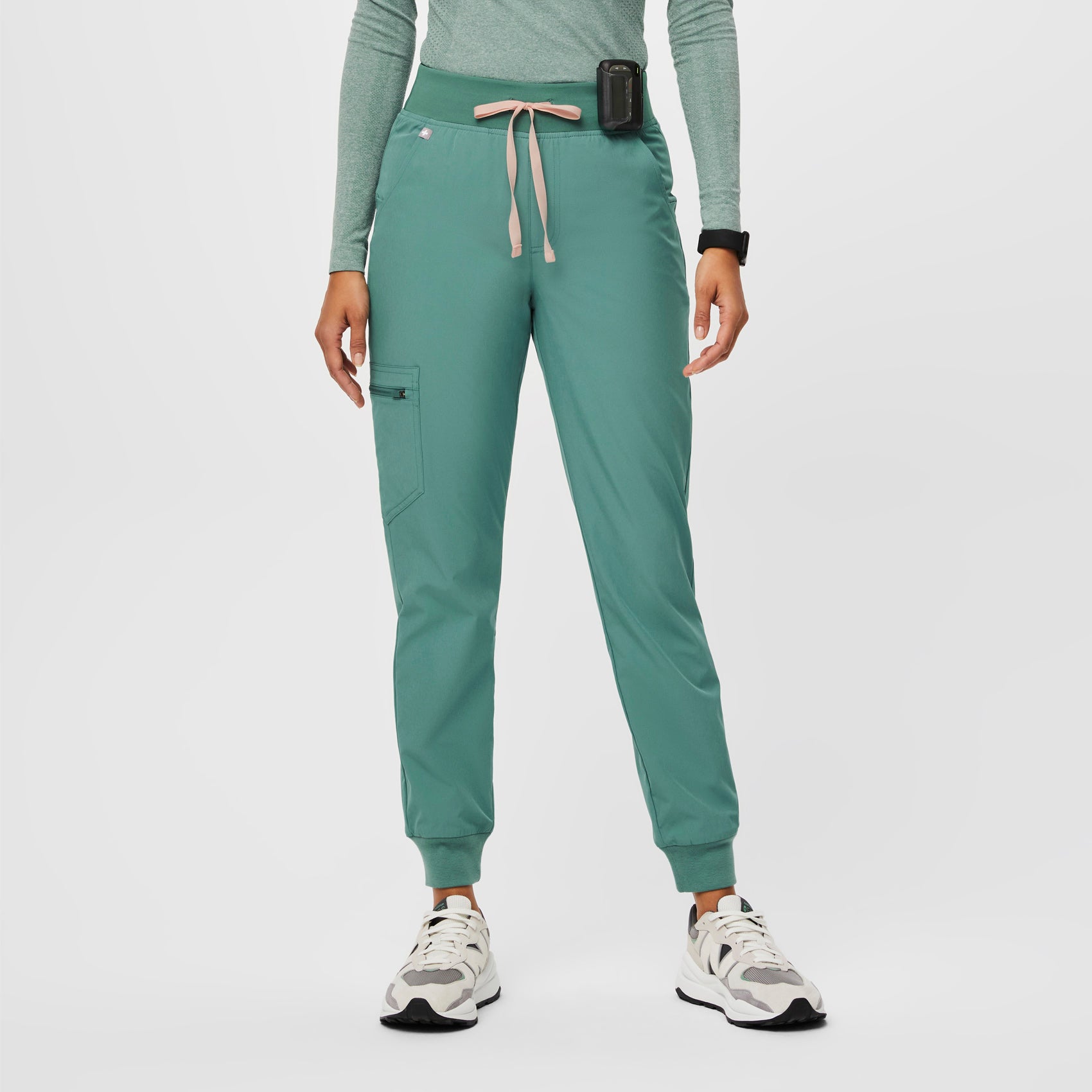 Women s High Waisted Zamora FREEx Jogger Scrub Pants FIGS