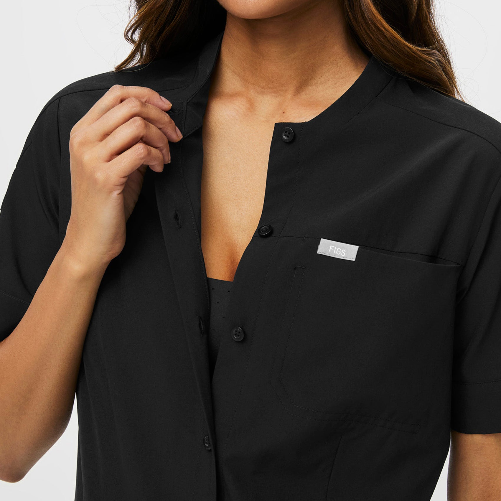 https://cdn.shopify.com/s/files/1/0139/8942/products/Q1_2023_01_FREE-X-BLACK_MENA-TOP_W_ALYSSAH_15429.jpg?v=1679499182